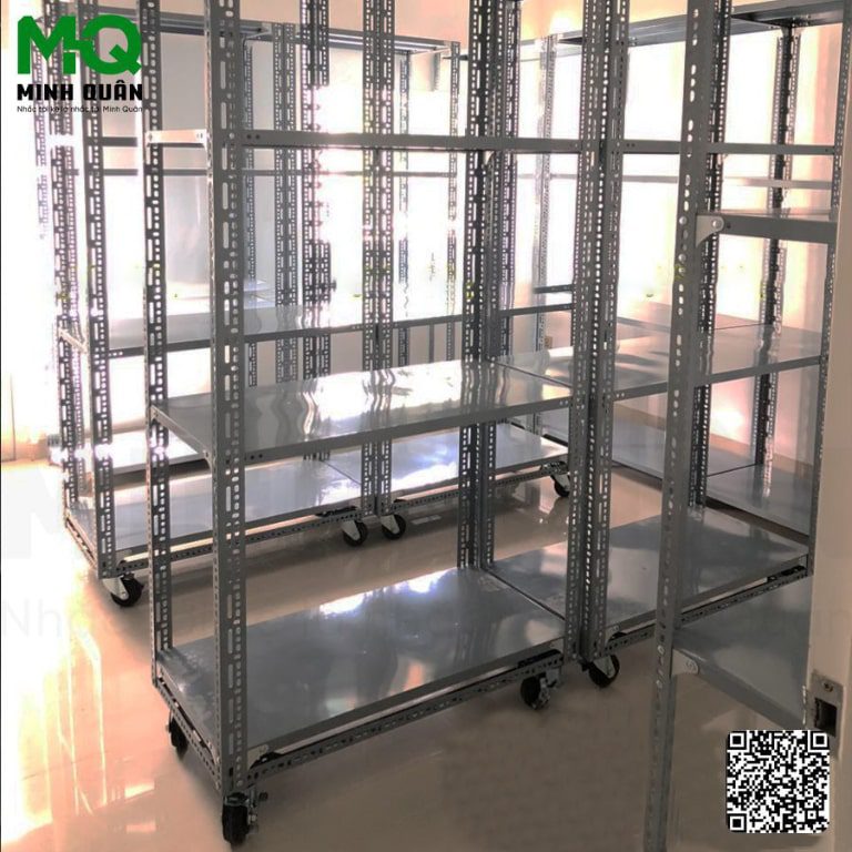 Kệ sắt V lỗ 3 tầng – Giải pháp lưu trữ nhỏ gọn, chắc chắn cho mọi không gian