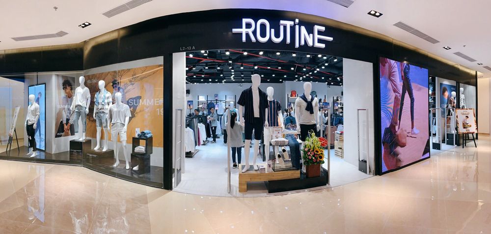 Dự án lắp đặt kệ chữ V cho hãng thời trang ROUTINE tại TP.HCM